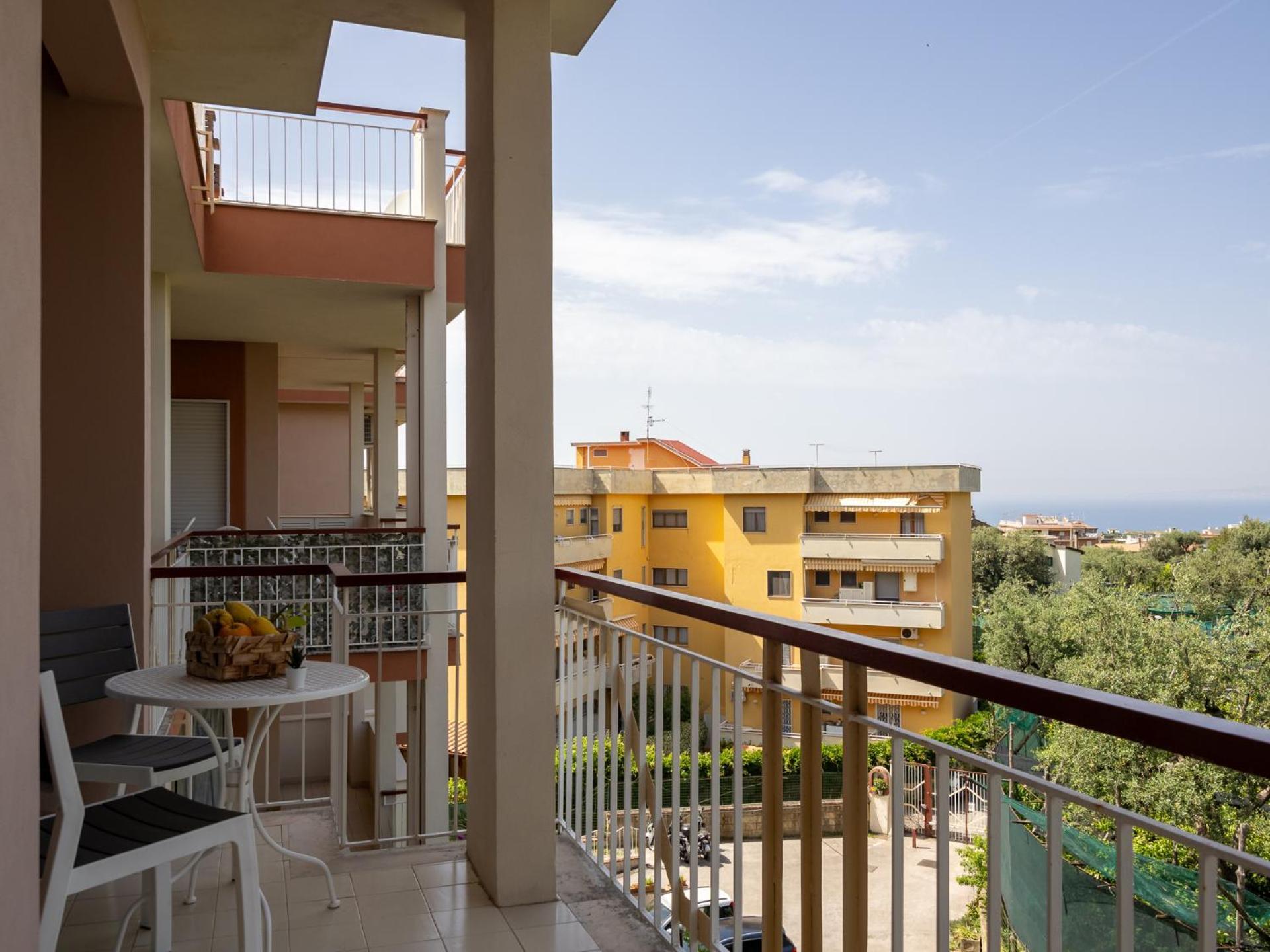 Nonno Angelo - 4 Bedrooms With Free Parking & Seaview Balcony Sorrento Exteriér fotografie