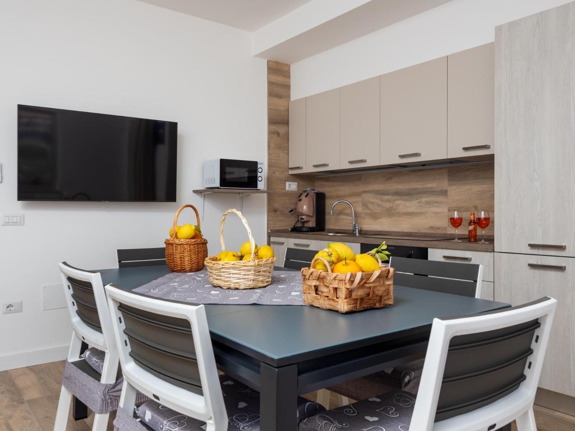 Nonno Angelo - 4 Bedrooms With Free Parking & Seaview Balcony Sorrento Exteriér fotografie
